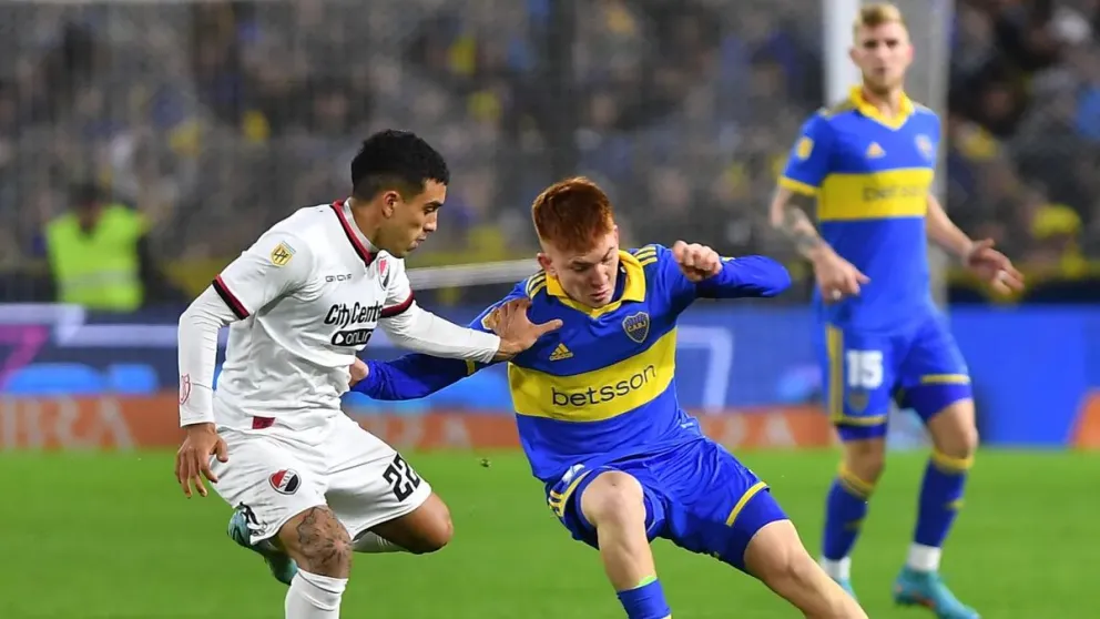 Boca Juniors logró un importante triunfo ante Newell's para mantenerse en los puestos de Sudamericana