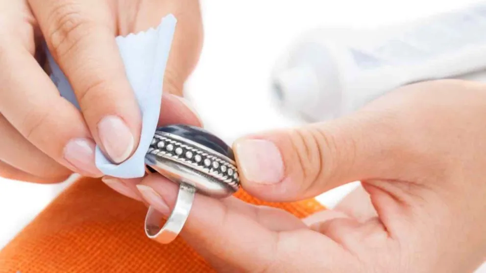 De acuerdo con el Feng Shui: así debes limpiar tus anillos para alejar la pobreza de tu vida