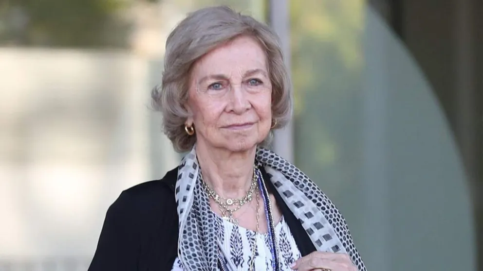 Terrible exigencia: la brutal cláusula que la reina Sofia obliga a firmar a los empleados de Marivent