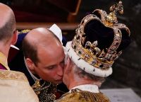 La contundente decisión de Carlos III sobre abdicar y dejarle la corona a Guillermo: nadie lo esperaba
