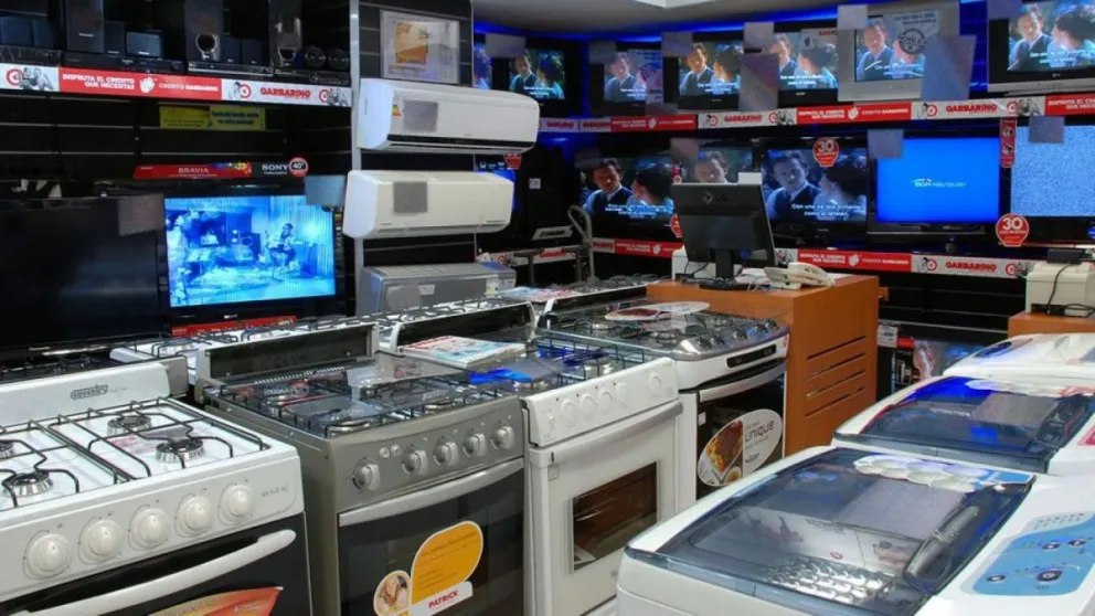 La suba del dólar sacude el mercado de tecnología y electrodomésticos en Salta