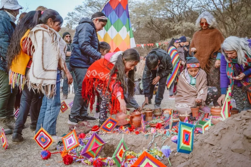Día de la Pachamama: por qué hay que tomar caña con ruda este 1 de agosto