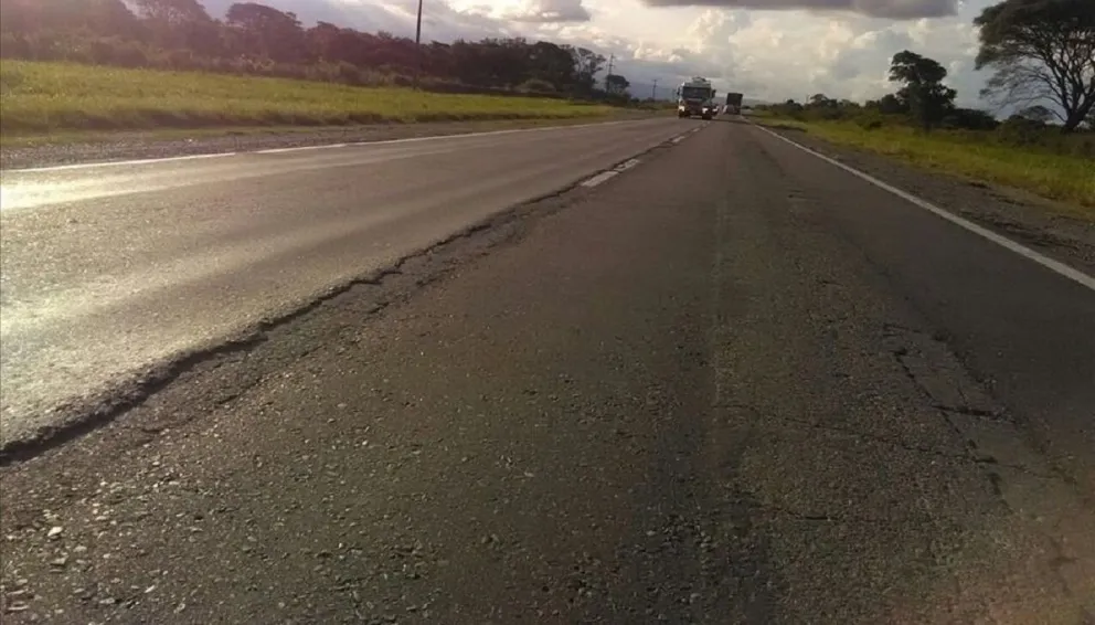 Un automovilista resultó herido durante un brutal accidente en La Caldera