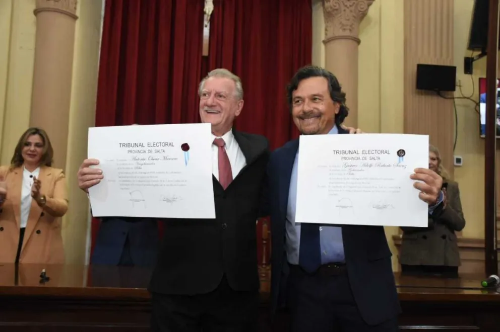 Gustavo Sáenz y el resto de las autoridades electas en mayo fueron proclamados en la Legislatura