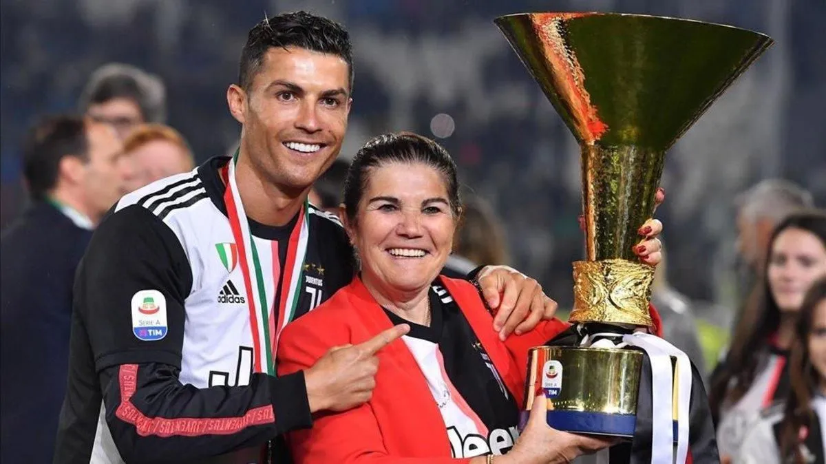 DOLORES AVEIRO