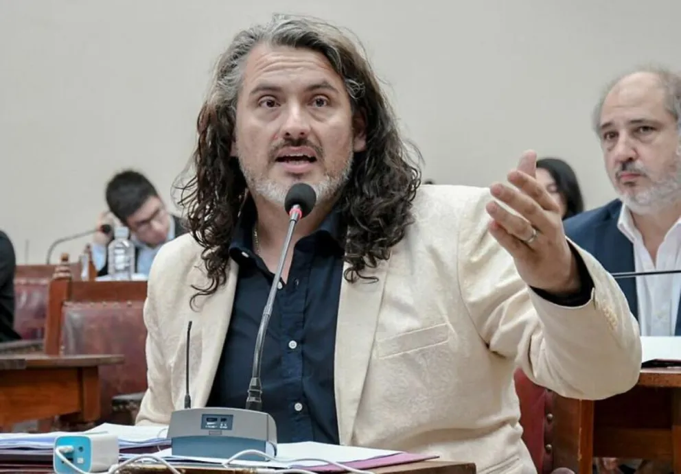 Con un sueldo millonario, licencias y faltas, José García es el nuevo vicepresidente del Concejo Deliberante