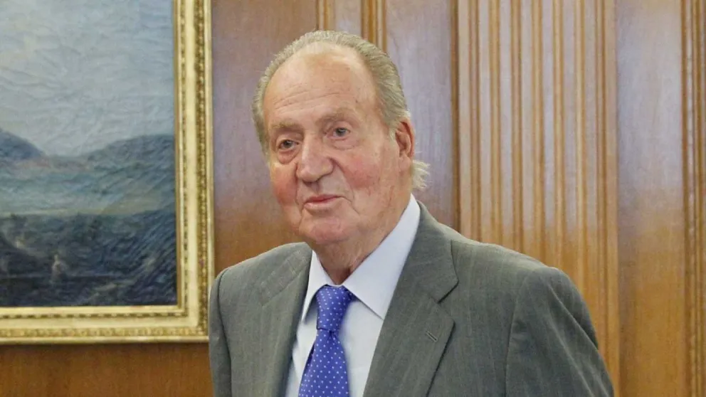 La infanta Elena hace el trabajo sucio que Juan Carlos I le indica: esta fue su última orden