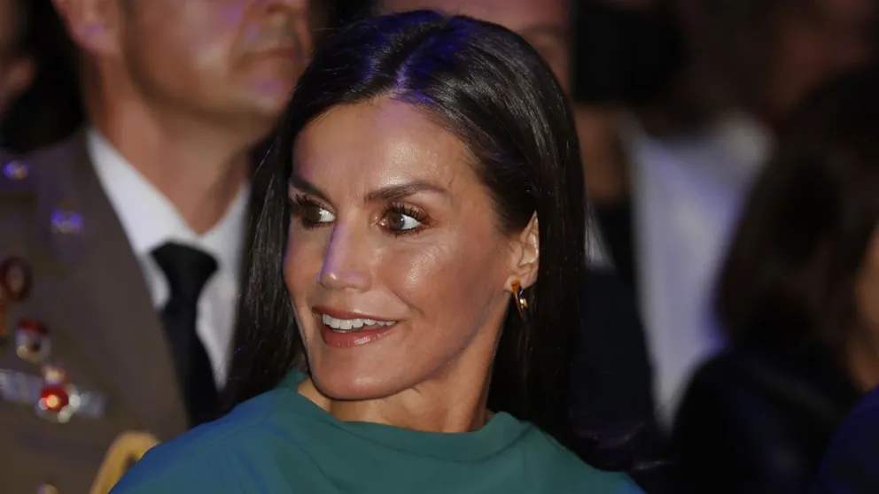 Este es el infalible truco de la reina Letizia para lucir impecable durante el verano