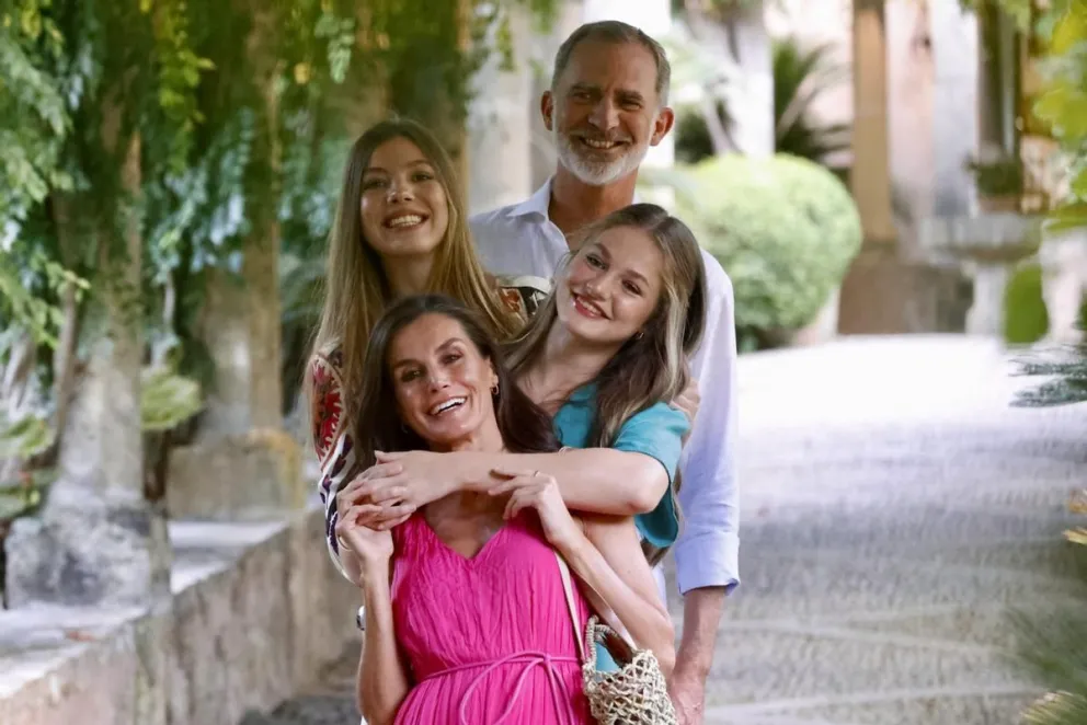 El rey Felipe VI y Letizia Ortiz enfrentados: la princesa Leonor es la causante de todo