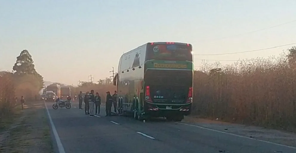 Muerte del agente sanitario: detuvieron al chofer del colectivo que lo embistió