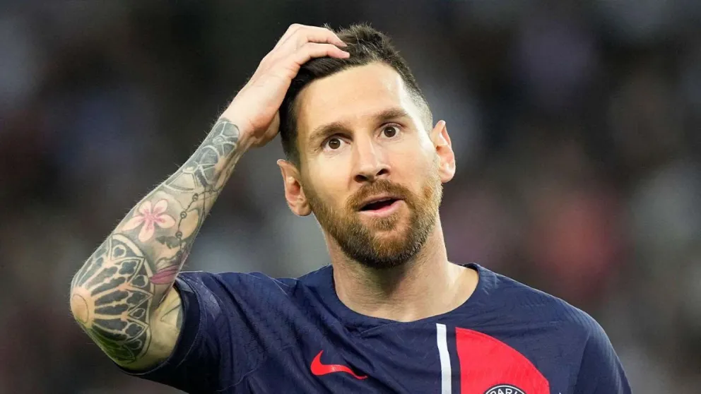 Lionel Messi se muestra con el torso descubierto pero este atributo físico llama la atención