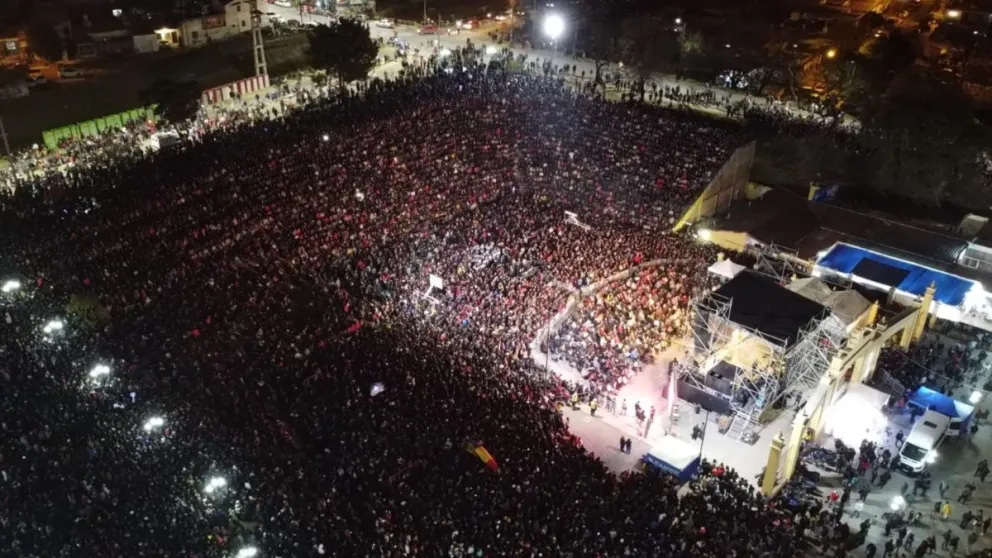 Con asistencia de 25 mil personas, el Fogón de los Trabajadores dejó 23 detenidos y un herido por una explosión  