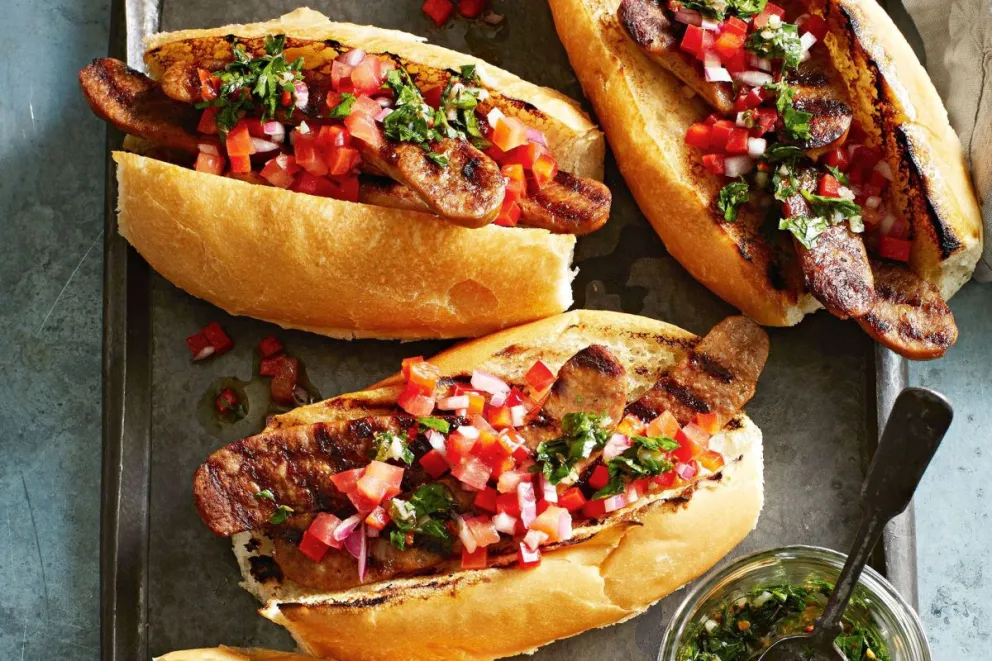 Con pocos ingredientes y en solo minutos prepara el más delicioso Choripán argentino