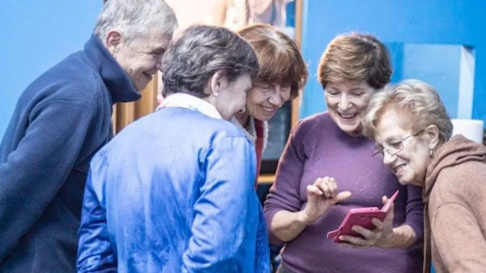 PAMI: los afiliados pueden hacer gestiones por medio de un asistente virtual, así funciona