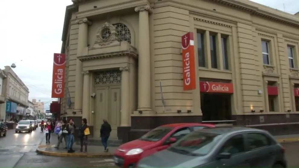 El Banco Galicia deberá pagar una abultada multa por infringir leyes de defensa del consumidor