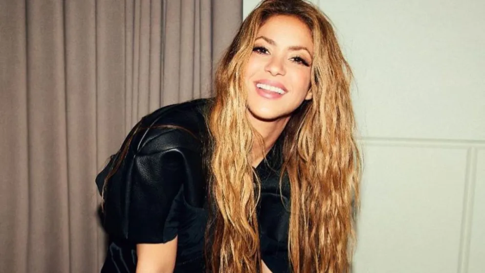 Shakira se fue de una fiesta con este famoso cantante y despertaron rumores de romance