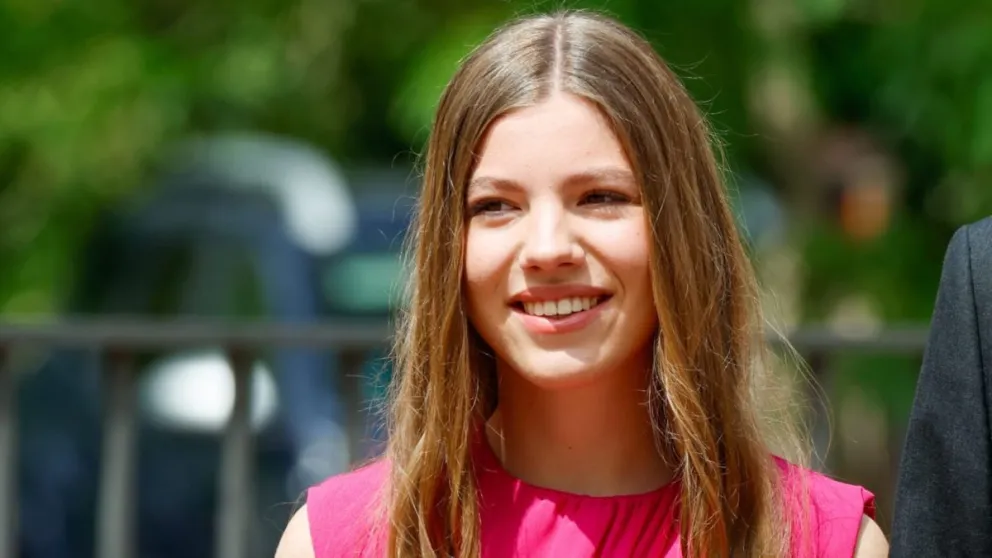 El look que eligió la infanta Sofía hizo llorar al rey Felipe VI y a Letizia: inéditas fotos