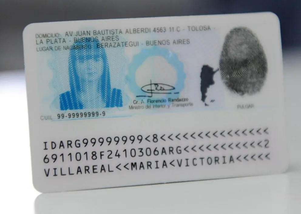 En Bolivia garantizan trámites “rápidos y legales” para acceder a un DNI argentino     