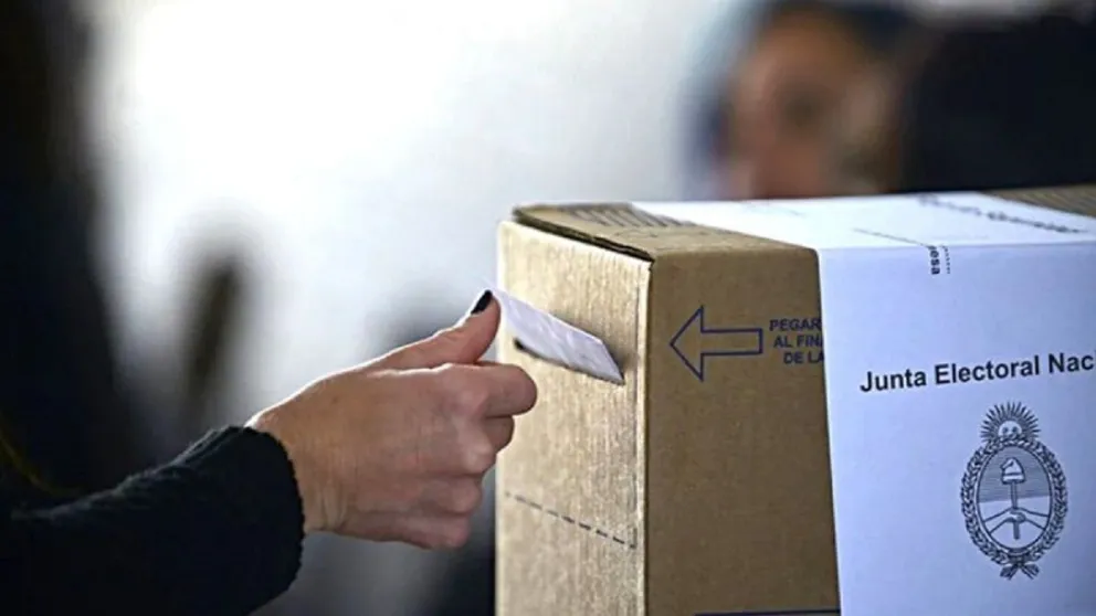 Elecciones PASO: más de un millón de jóvenes de 16 y 17 años votarán por primera vez