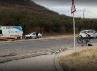 Un ciclista fue atropellado por un auto en la rotonda de los Gauchos, debieron cortar el tránsito en la zona