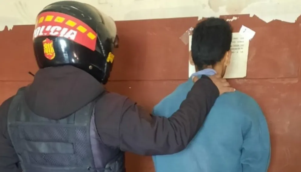 Detuvieron a un hombre que intentó robar un local en el macrocentro de Salta, tenía pedido de captura