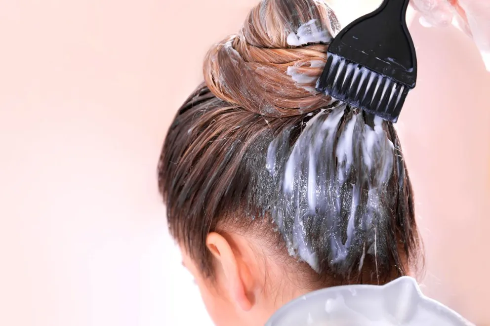 Alerta: ANMAT prohibió la venta de distintas tinturas para el pelo, conocé los motivos