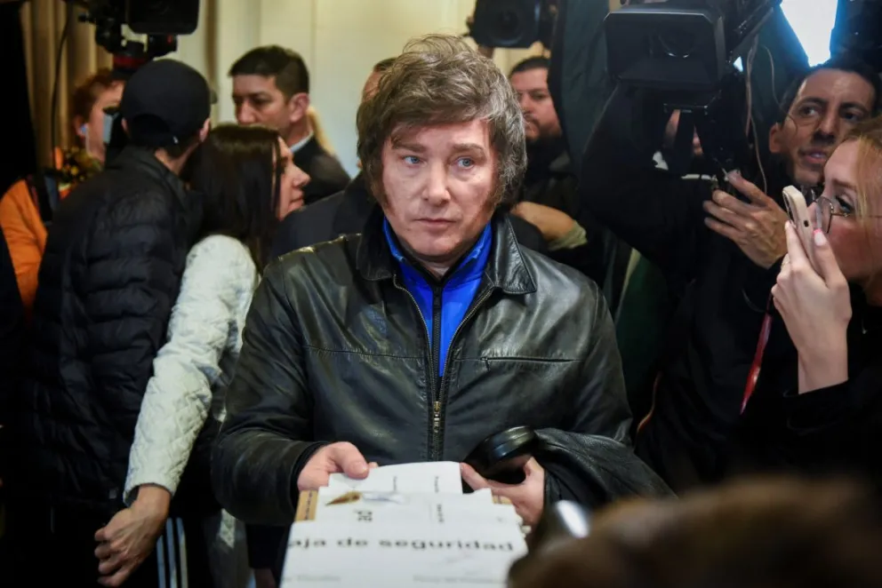 Elecciones PASO 2023: Javier Milei denunció el robo de boletas de la Libertad Avanza