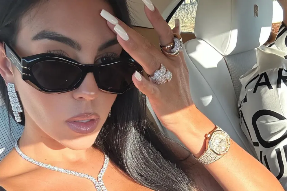 Georgina Rodríguez aparece con su gemela y todos quedan impactados