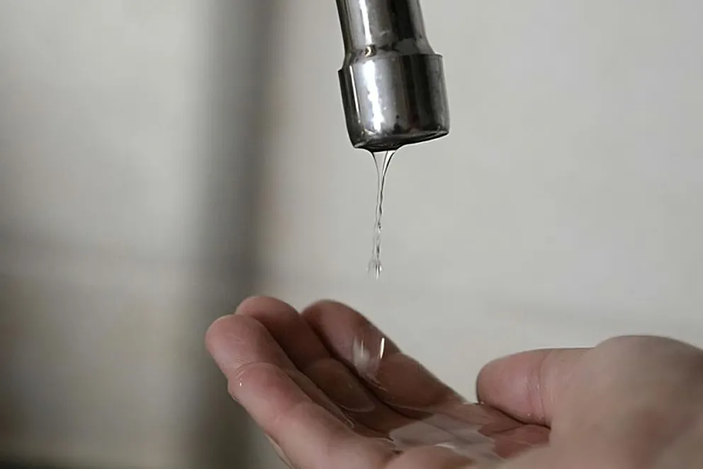 Vecinos de General Güemes preocupados por la falta de agua que afectará durante los meses de calor