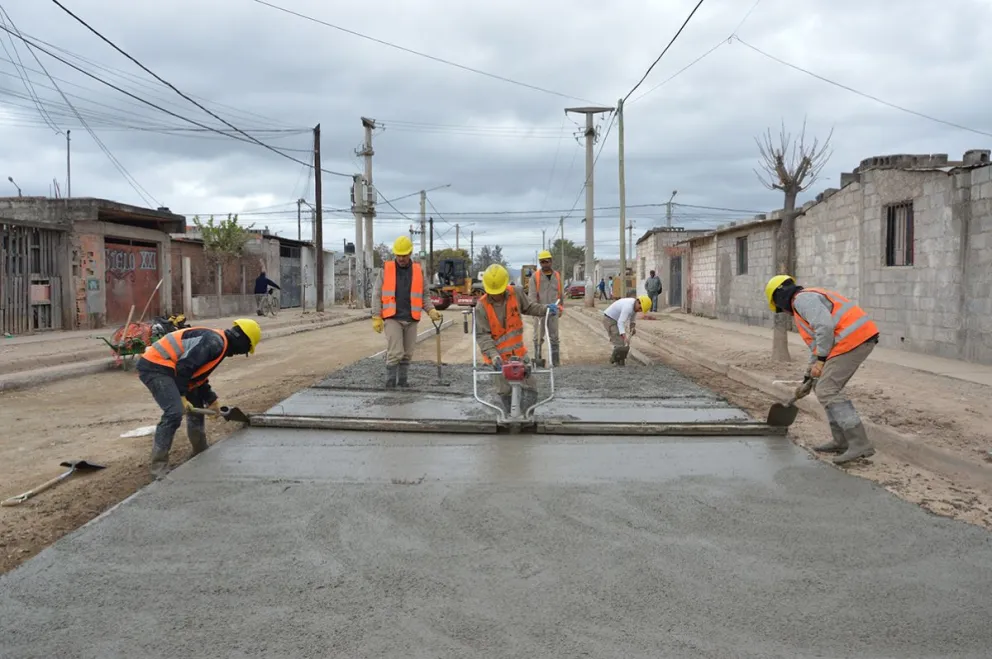 Un centenar de obras públicas en Salta peligran frente al ajuste de Javier Milei