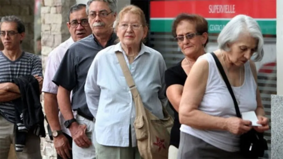 |ATENCIÓN| Confirman el pago de un nuevo bono para jubilados: cuáles son los requisitos y las  fechas de cobro 
