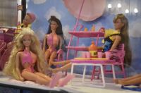 A pesar del éxito, el fabricante de las muñecas Barbie se fue del país: qué repercusión hubo en Salta