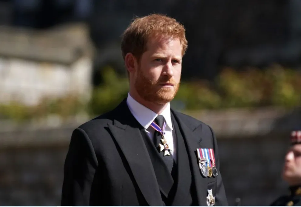 El príncipe Harry está arrepentido y ya no lo puede ocultar: esto dijo un experto en realeza