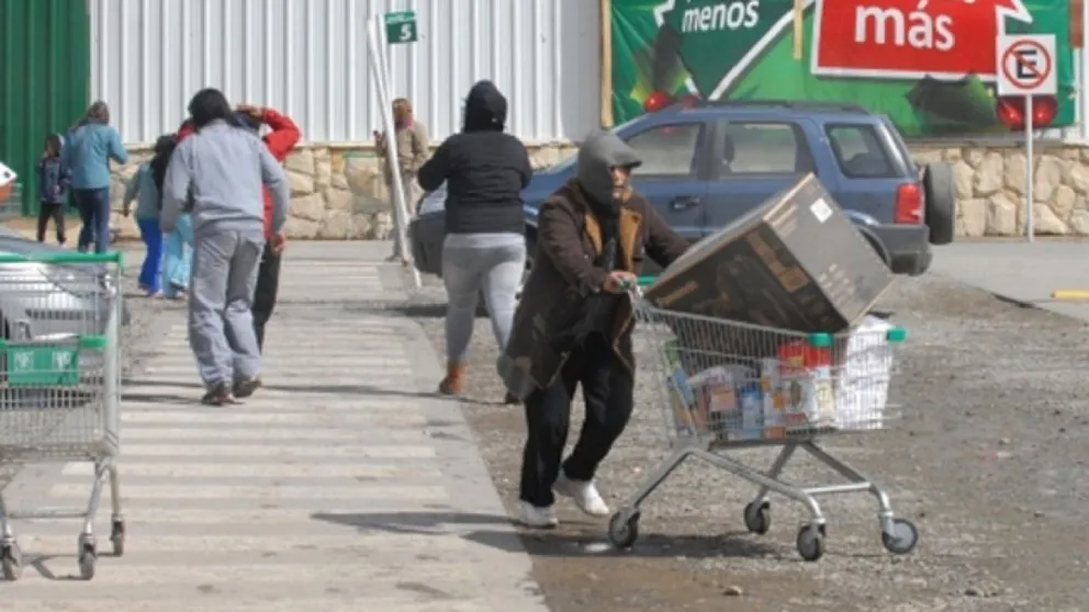 Por posibles saqueos, comerciantes salteños organizan sus propios protocolos de seguridad