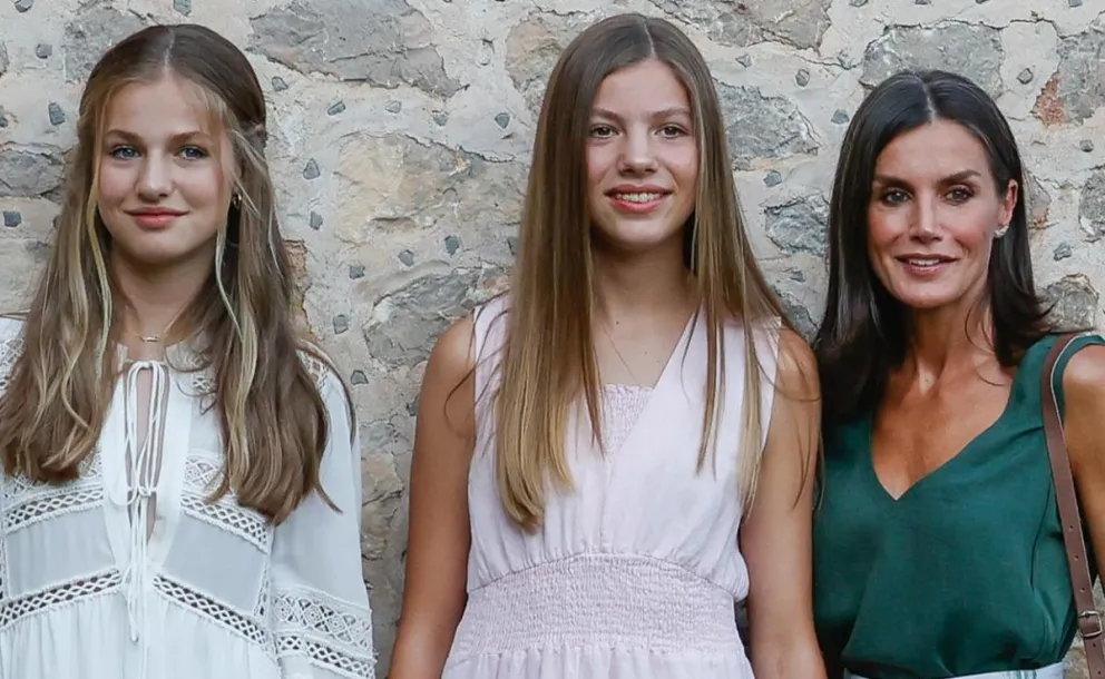 Esta insólita foto demuestra que ni la infanta Sofía ni la princesa Leonor se parecen a Letizia