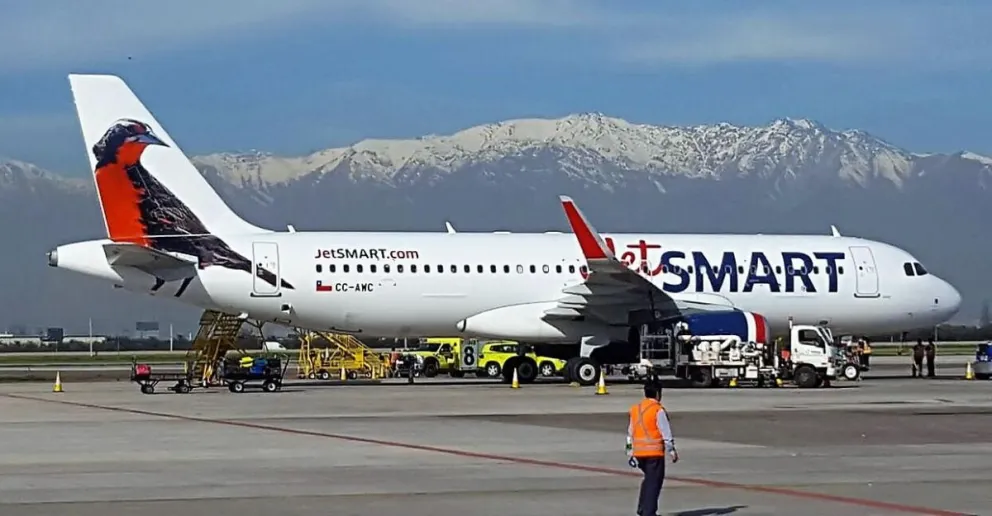 Salteños enojados en el aeropuerto debido a vuelos cancelados por Jetsmart
