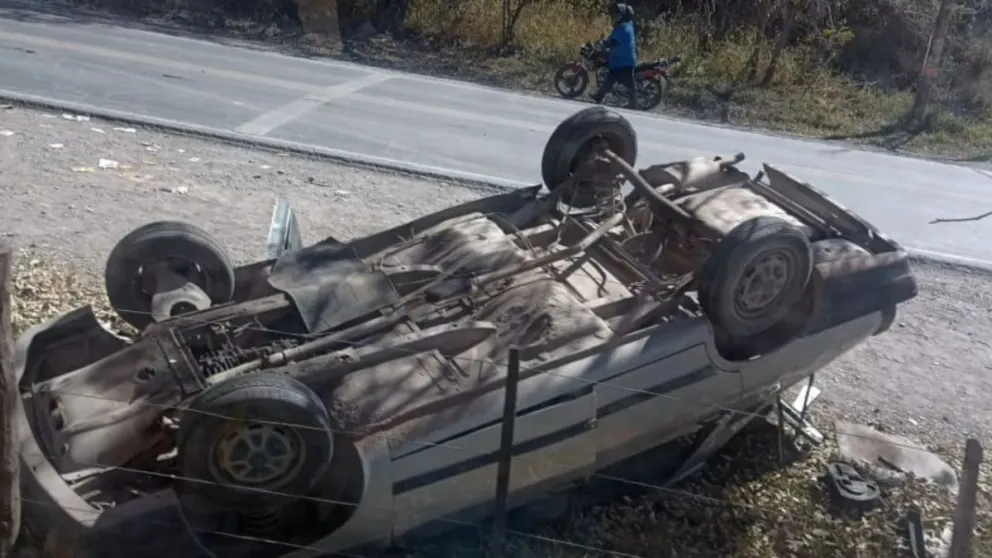 Un motociclista salteño chocó, le amputaron una pierna y lucha por salvar su brazo