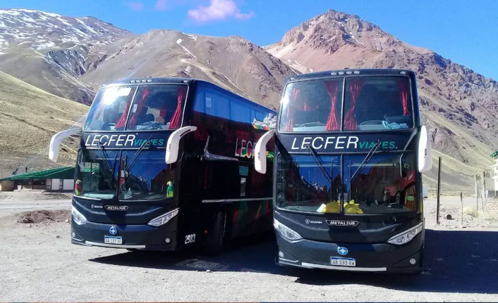 Alumnos salteños estafados: pagaron miles de pesos por el viaje de egresados y los dieron de baja 