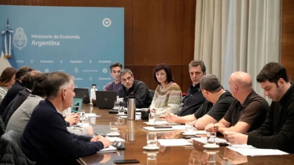 Para bajar el impacto de la devaluación, este domingo se anunciarán las nuevas medidas económicas