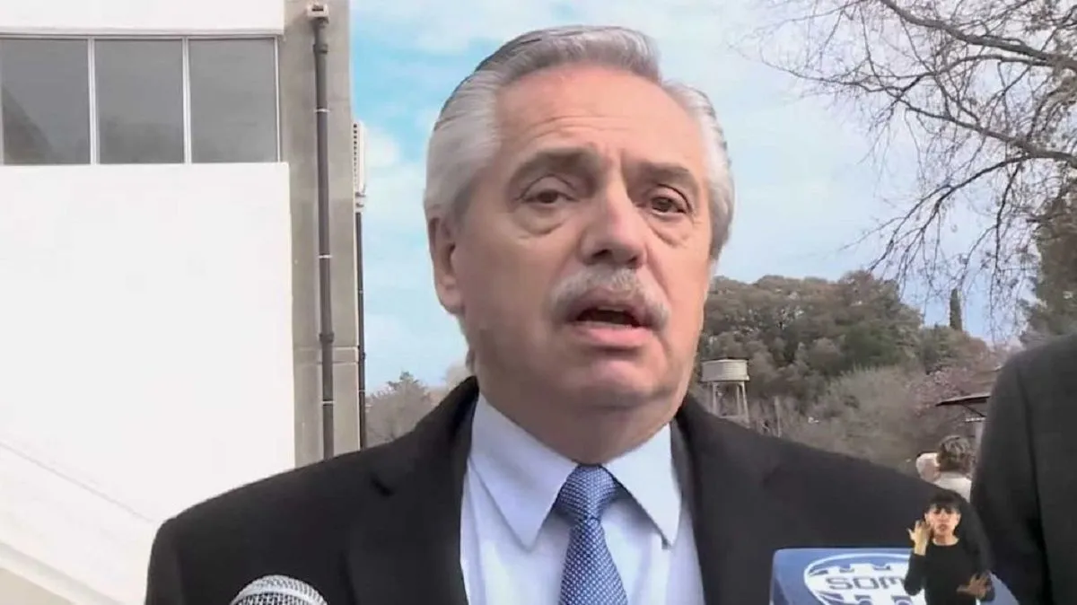 Alberto Fern&aacute;ndez