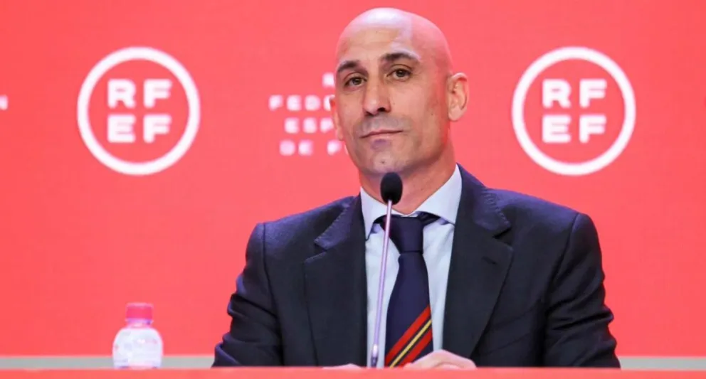 La insólita acción de la madre de Luis Rubiales para defenderlo tras ser suspendido por la FIFA 