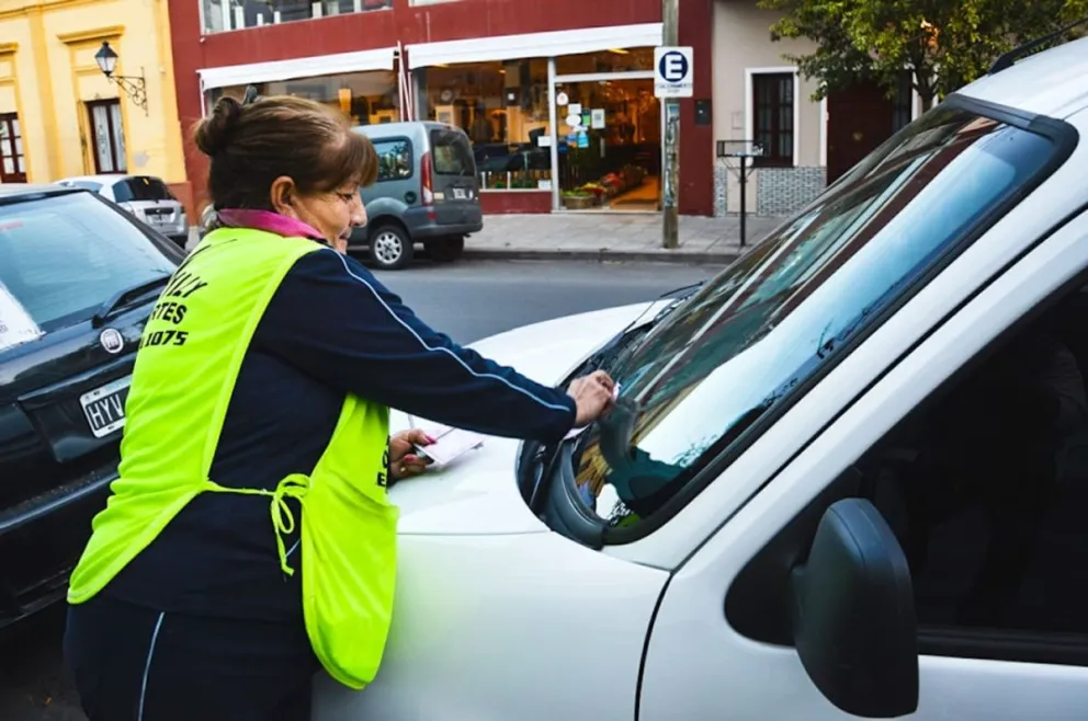 Estacionamiento medido a 200 pesos: permisionarios pidieron la suba ante el Concejo Deliberante     