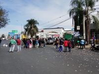 Trabajadores municipales levantaron el acampe en el Centro Cívico Municipal, pero continuarán con las caravanas 
