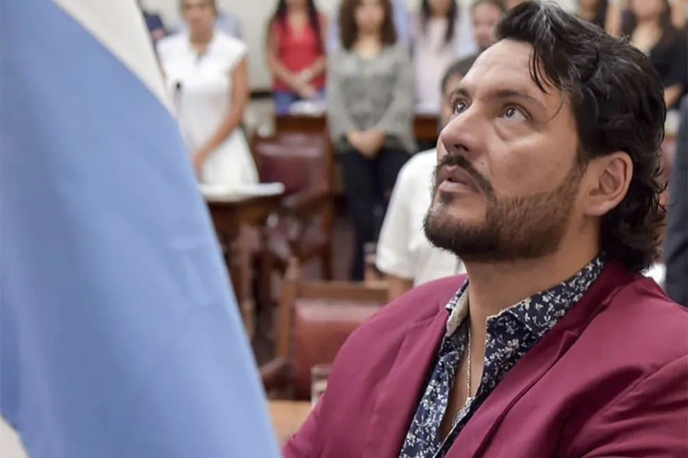 Luego de tomarse más de un mes de licencia, el concejal José García regreso a sus funciones