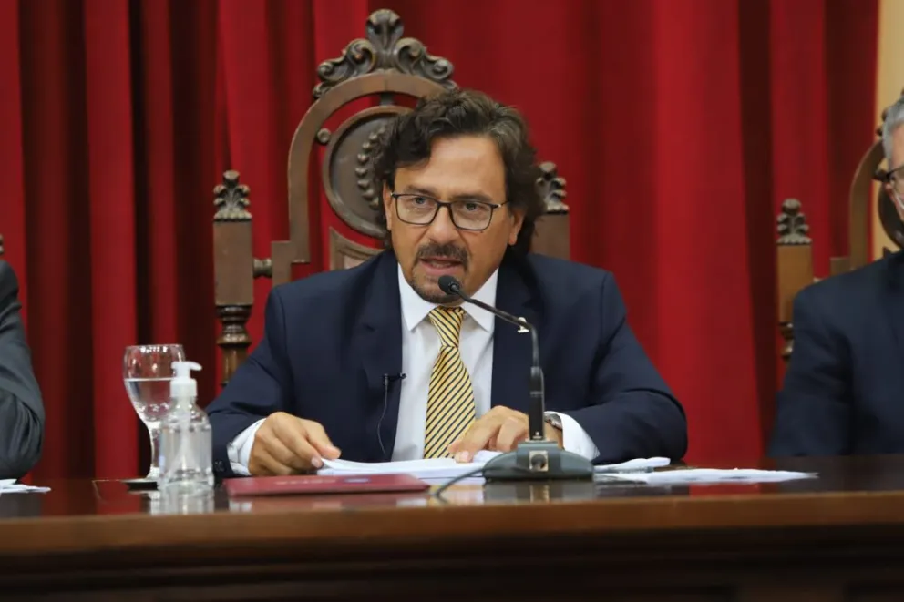 Gustavo Sáenz: "Me gustaría que Javier Milei le explique a los jóvenes cómo y cuando va a hacer lo que dice"