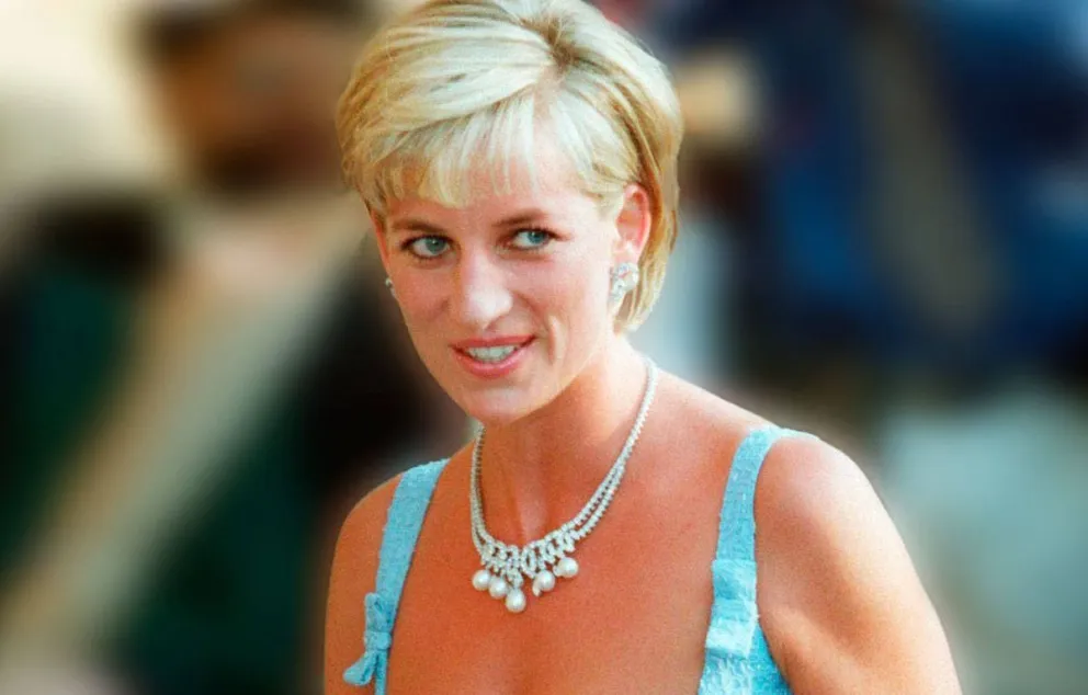 Los históricos atuendos de Lady Di que serán subastados: por este insólito precio podés obtener uno