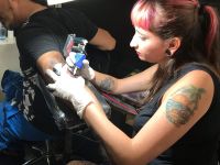 Se busca regular el trabajo de tatuadores salteños con nuevas normativas
