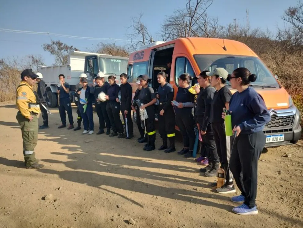 Importante jornada de limpieza en Salta: en Cerro San Bernardo y Ala Delta