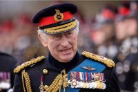 Alerta en la corona británica: impactante predicción revela nuevos conflictos para Carlos III y la realeza