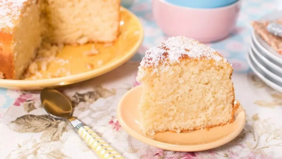 El mejor acompañante de tus mates: la deliciosa receta de torta de coco que nadie puede superar